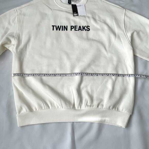 H&M NWT Women Twin Peaks Oversized Sweatshirt, Size Small - Picture 8 of 14